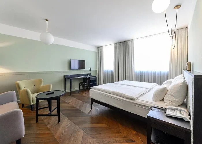 Hotel Caroline